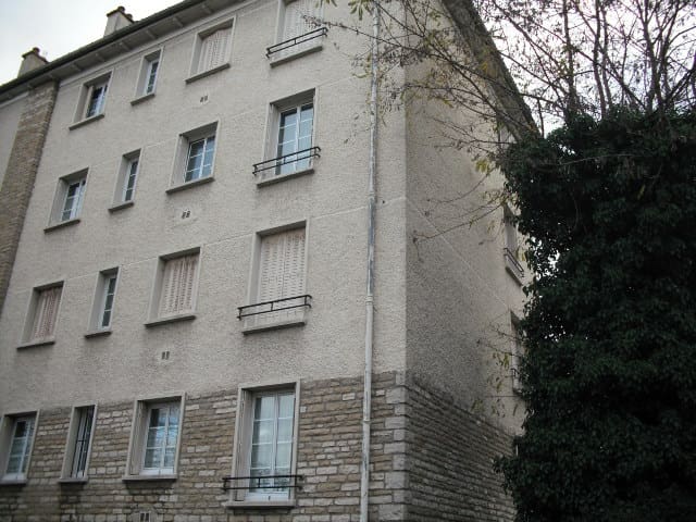 Photo immeuble T3 • Rés. Canopia