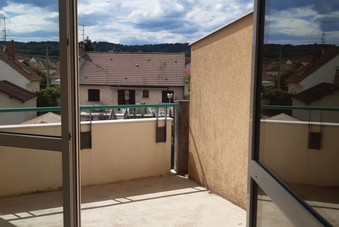 Photo balcon T3. Résidence Liberté Chenôve Grands Crus
