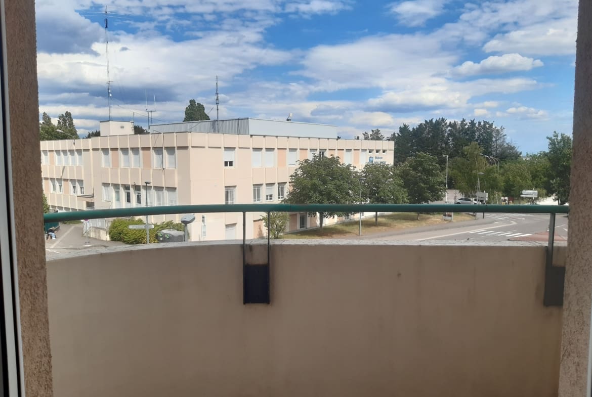 Photo vue balcon T3. Résidence Liberté Chenôve Grands Crus