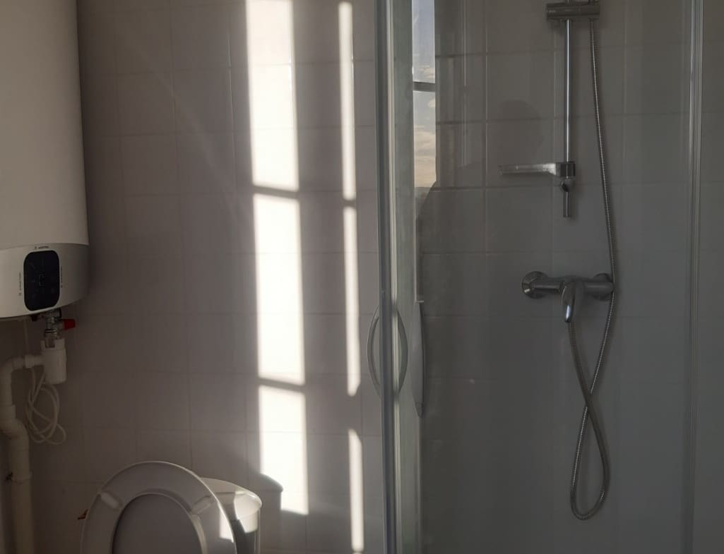 Photo salle de bain T1 • Rue d'Auxonne - Dijon