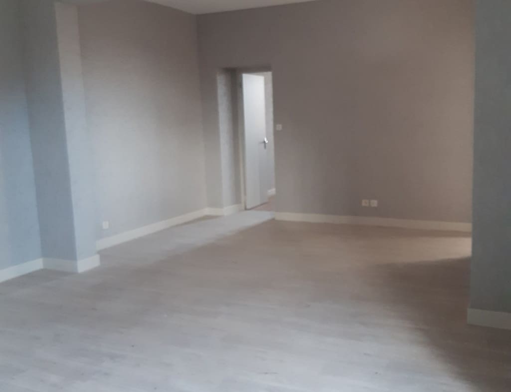 Photo salle de séjour T5. Rue d'Auxonne - Dijon