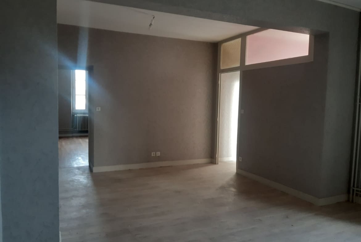 Photo 2 salle de séjour T5. Rue d'Auxonne - Dijon