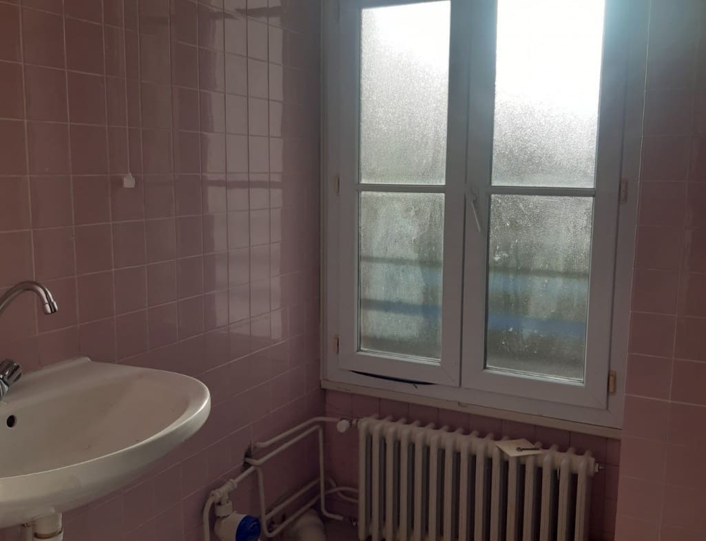 Photo salle de bain T5. Rue d'Auxonne - Dijon