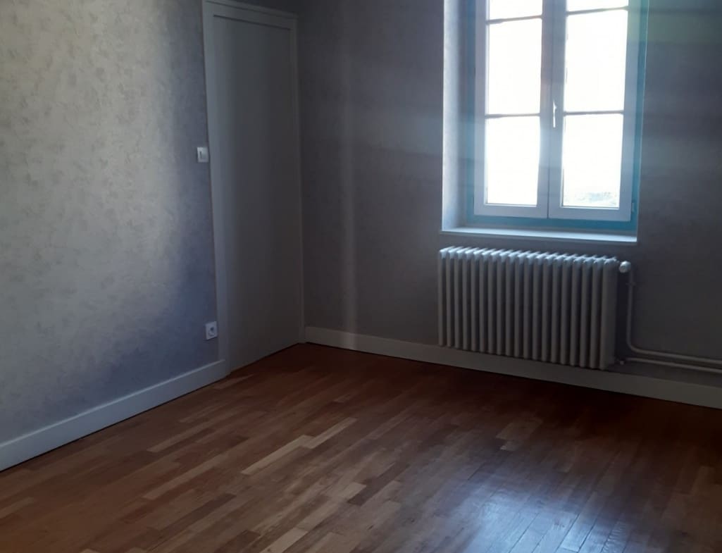 Photo chambre T5. Rue d'Auxonne - Dijon