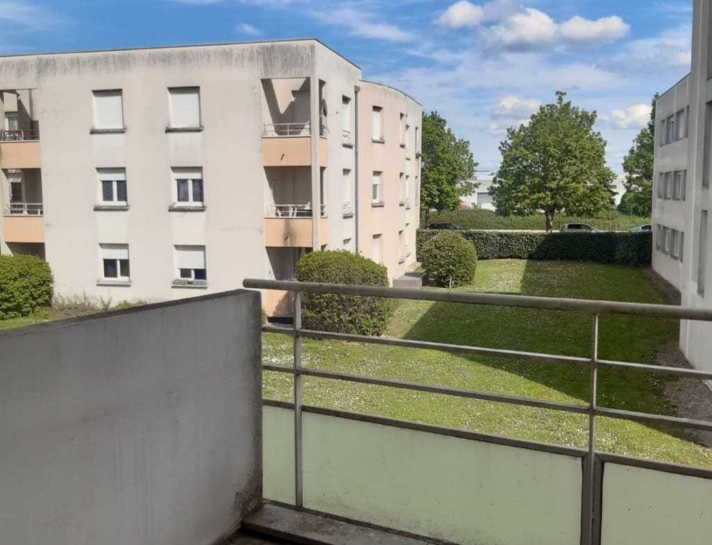 Photo balcon T4 • Lucien Hérard
