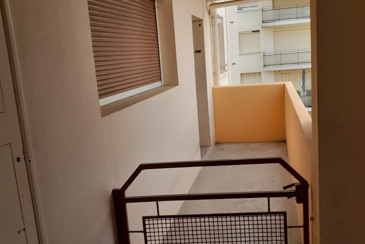 Photo balcon T3. Résidence Mistral Poincaré