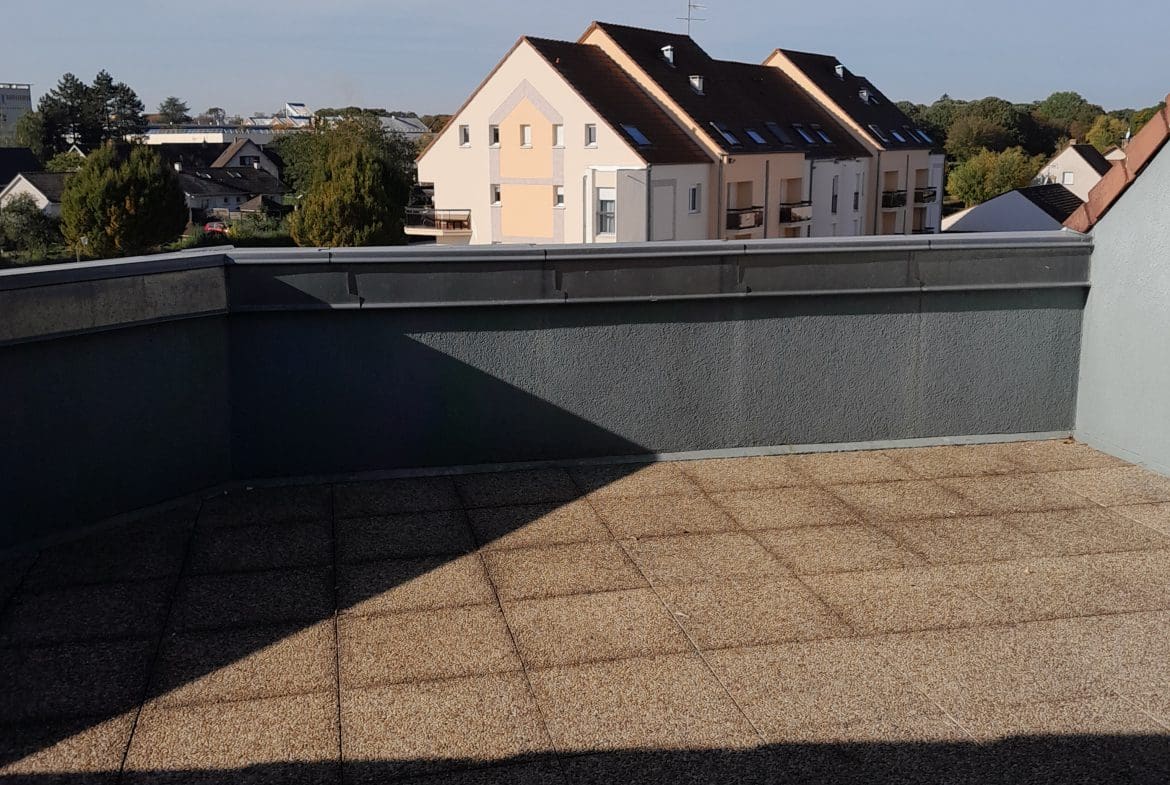 Photo 2 balcon T4 • Quartier Marie de Bourgogne