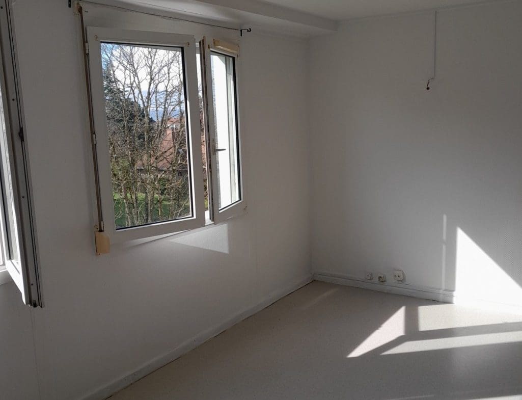 Photo 2 salle de séjour T2. Résidence Mistral Poincaré