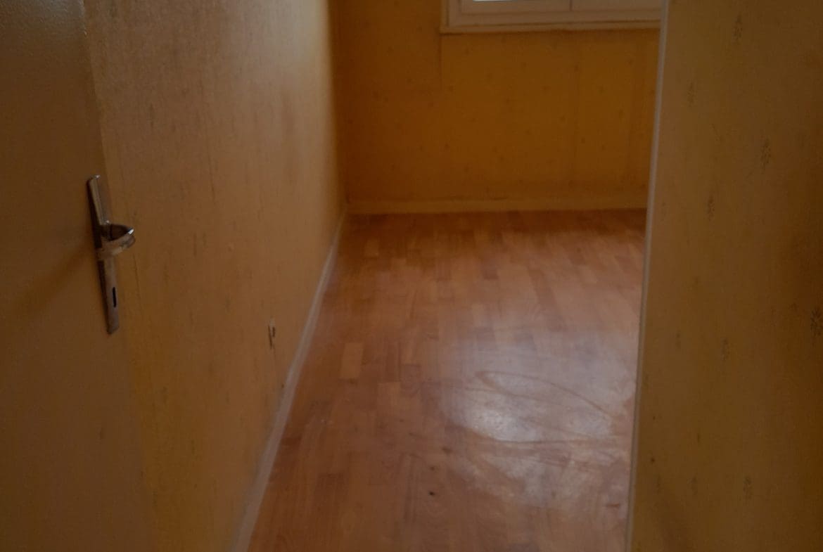 Photo 3 chambre 1 T4 • Rosières Chevigny