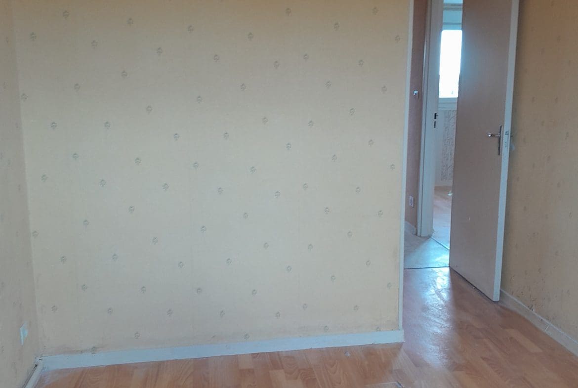 Photo 2 chambre 1 T4 • Rosières Chevigny