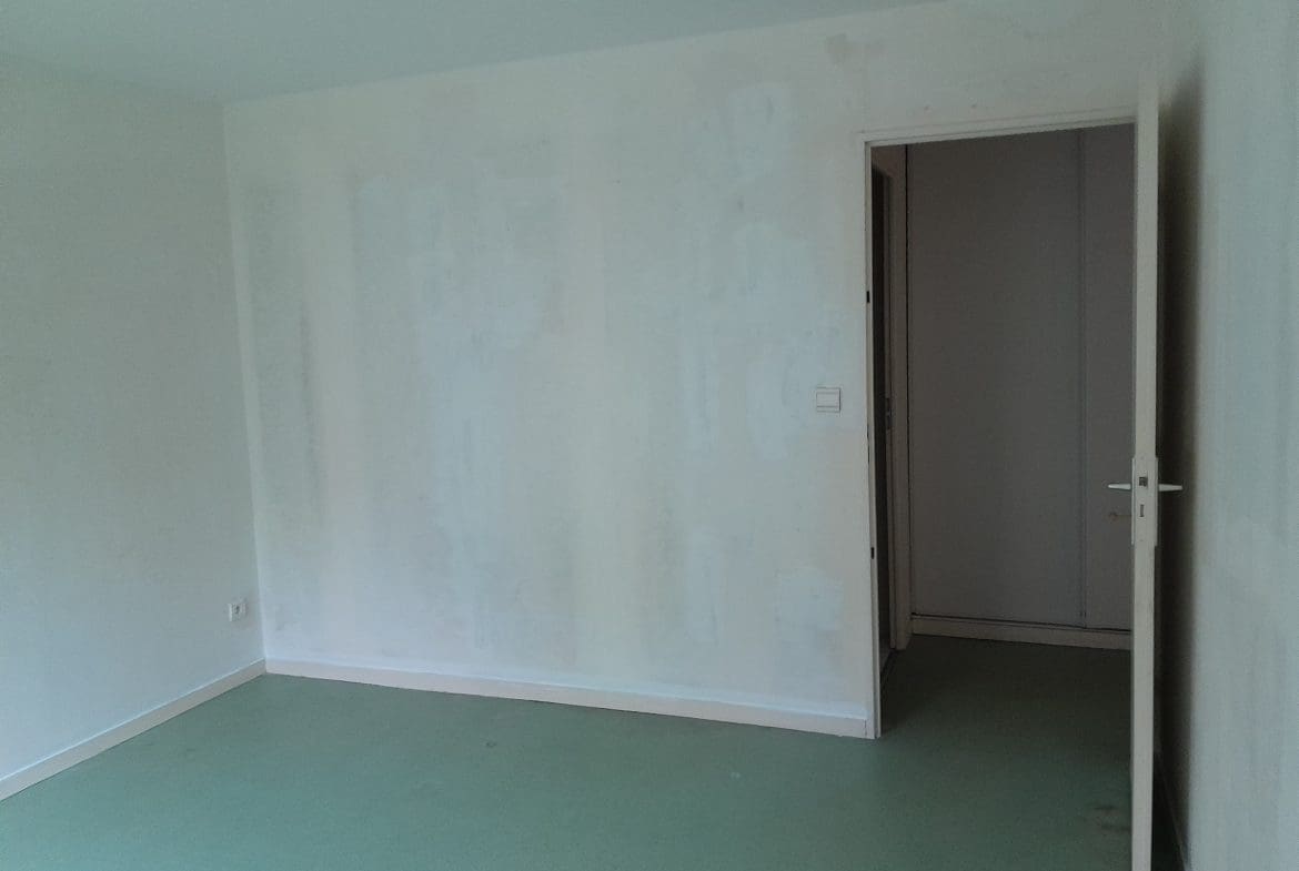 Photo 2 chambre T2 • Lazare Carnot - Chevigny Saint Sauveur