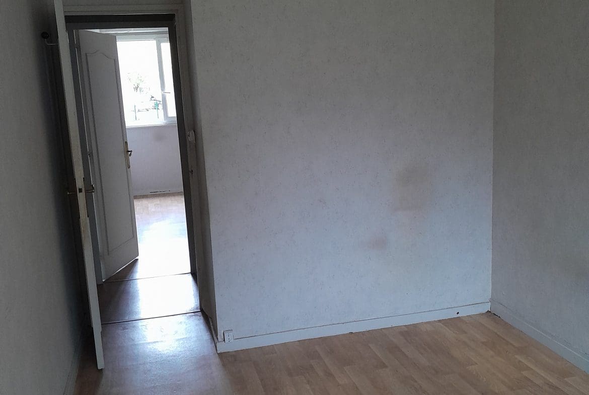 Photo chambre T3 Nobel-Gresilles