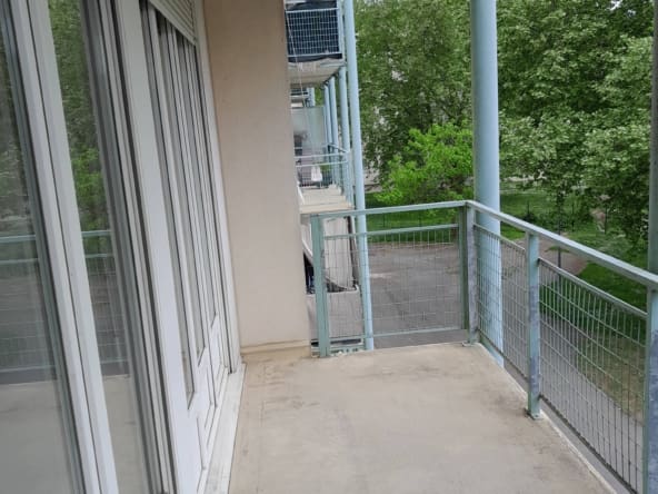 Photo balcon T4 - NOBEL Grésilles