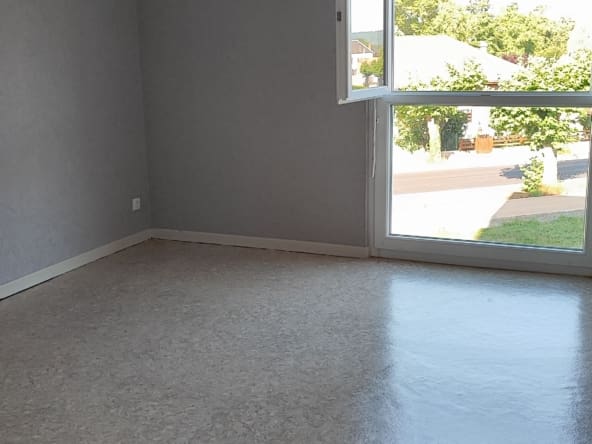 Photo chambre T3 - 7 BIEF DU MOULIN LONGVIC