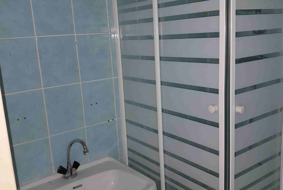 Photo salle de bain T3 . CHEVREUL Dijon