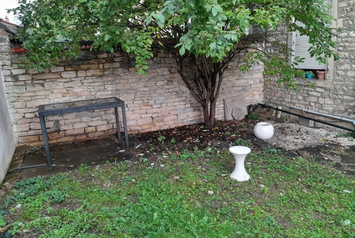 Photo jardin 2 T3 . CHEVREUL Dijon