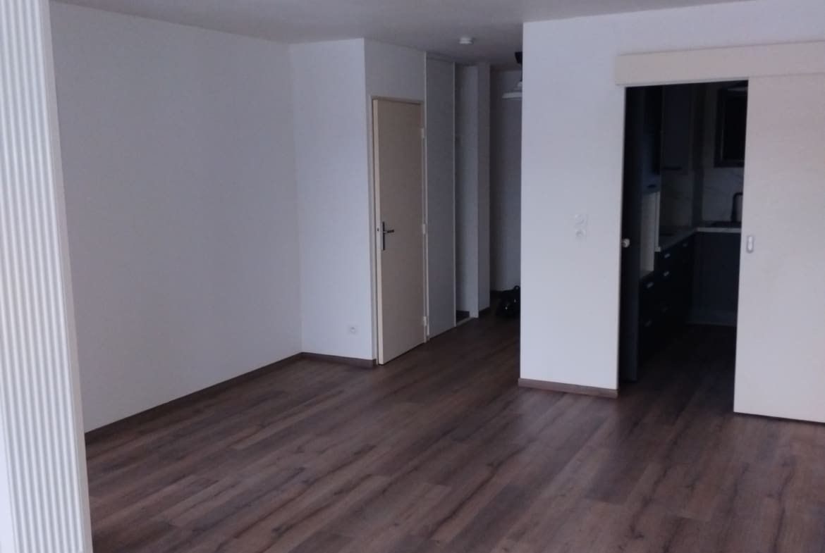 Photo salle de séjour 2 T3 • Quartier Arsenal - DIJON