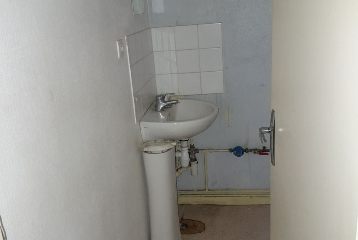 Photo salle de bain T3. CHEVREUL DIJON