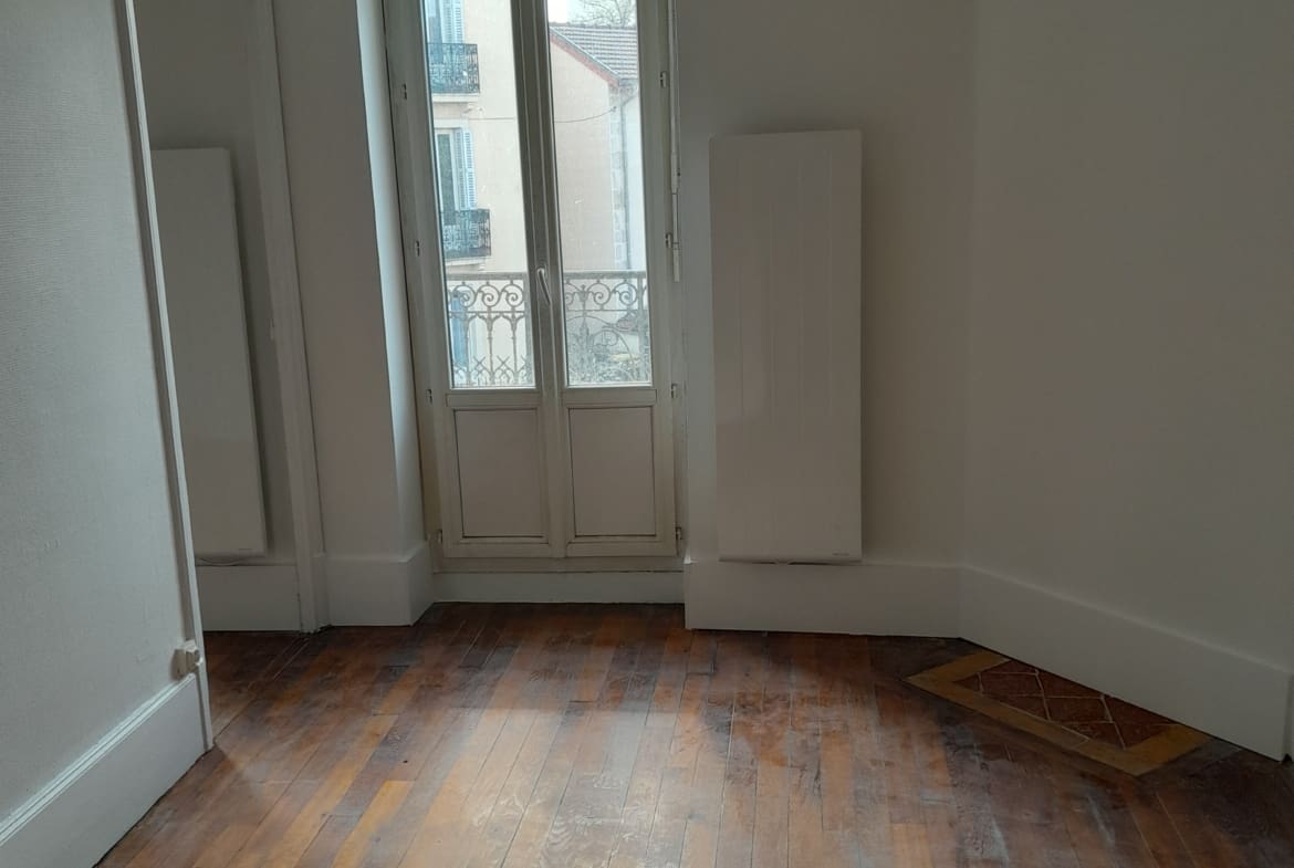 Photo salle de séjour bis T3. CHEVREUL DIJON