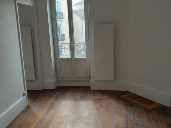 Photo salle de séjour bis T3. CHEVREUL DIJON