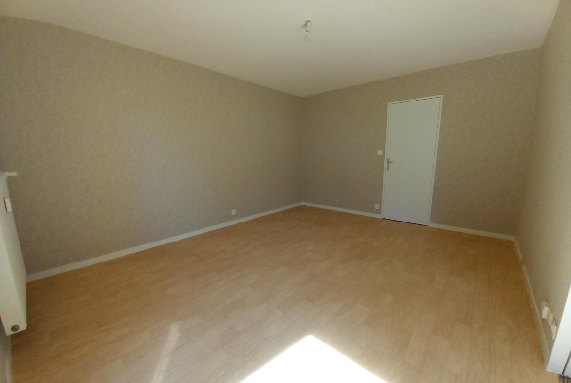 Photo salle de séjour T3 . BIEF DU MOULIN LONGVIC