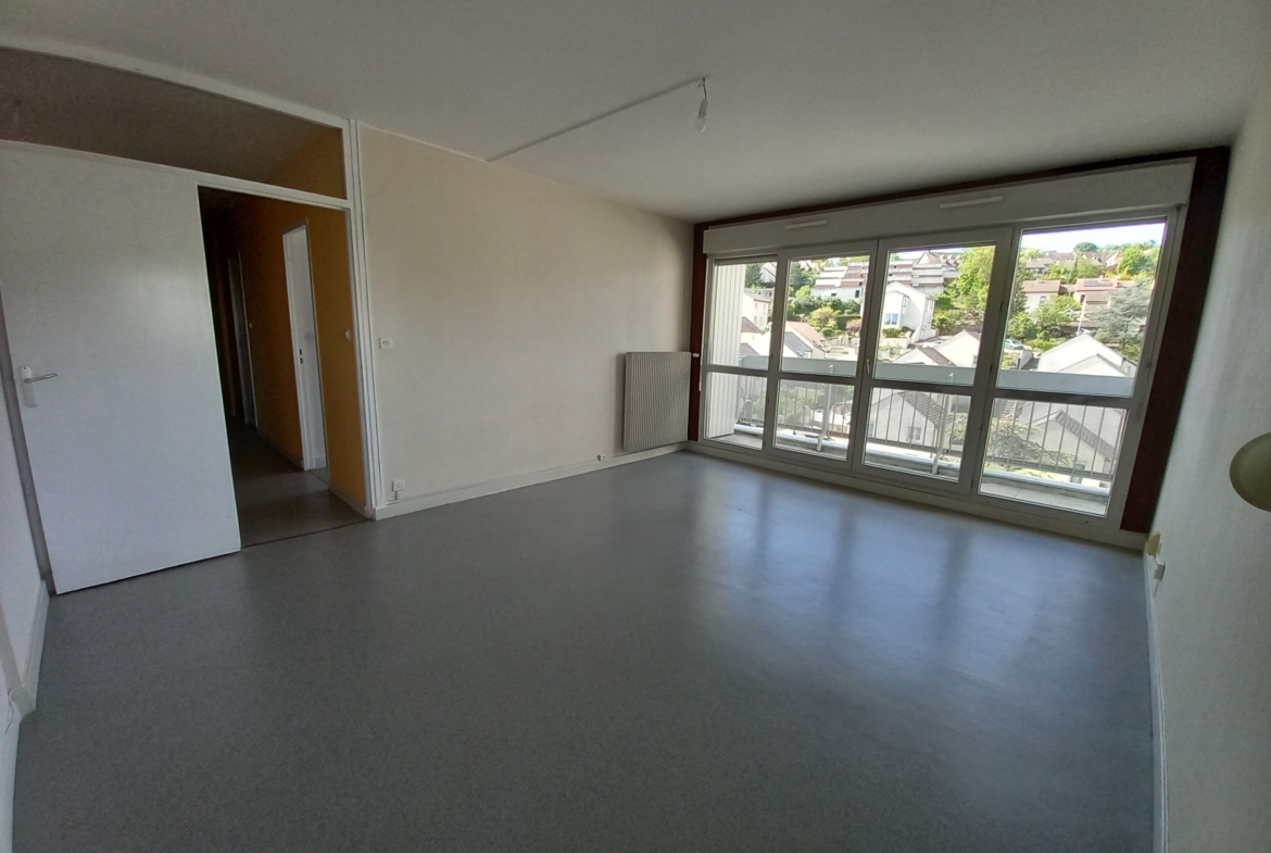 Photo 2 salle de séjour T4 . TIRE PESSEAU DIJON