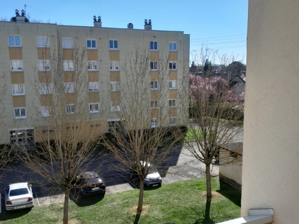 T5 • Rosières Chevigny — Vue du balcon