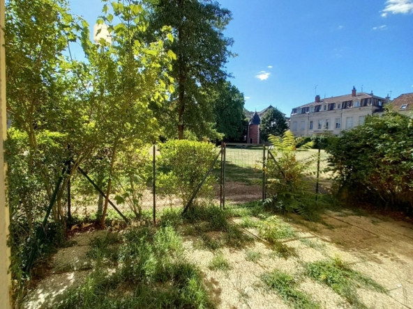 T3. 10B rue Albert Rémy – PLOMBIERES LES DIJON — Vue de la terrasse